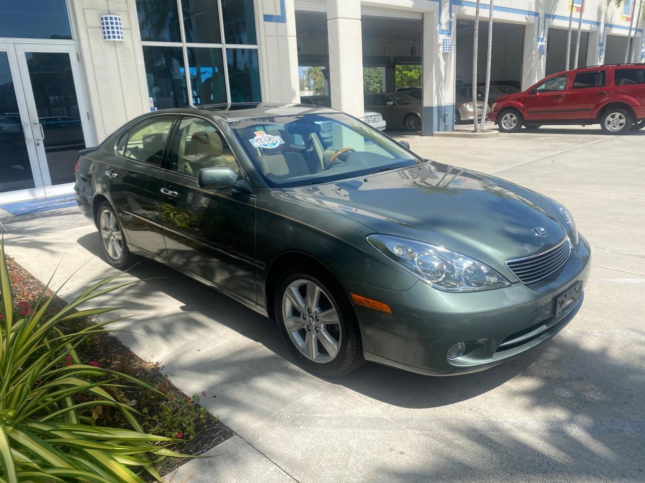 2005 Lexus ES 330 photo 22