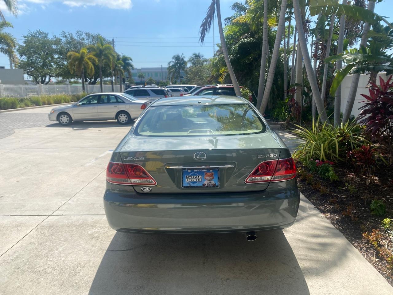 2005 Lexus ES 330 photo 6