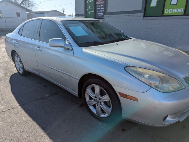 2005 Lexus ES 330 Sedan