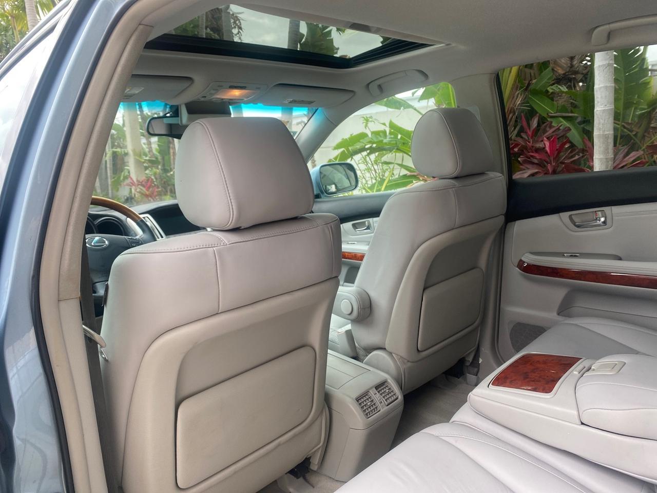 2005 Lexus RX 330 LOW MILES 68,645 1 OWNER Pompano Beach FL