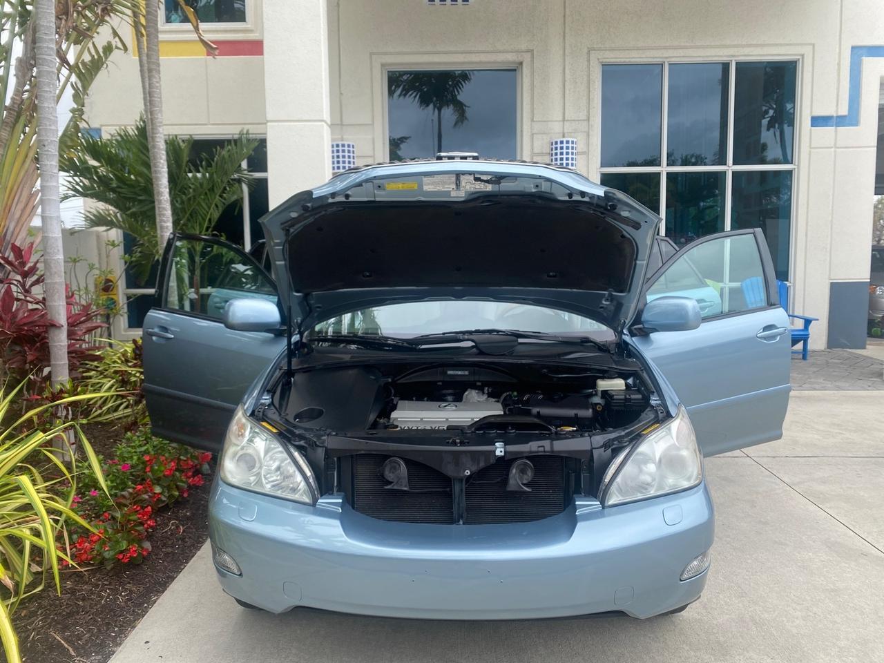 2005 Lexus RX 330 LOW MILES 68,645 1 OWNER Pompano Beach FL