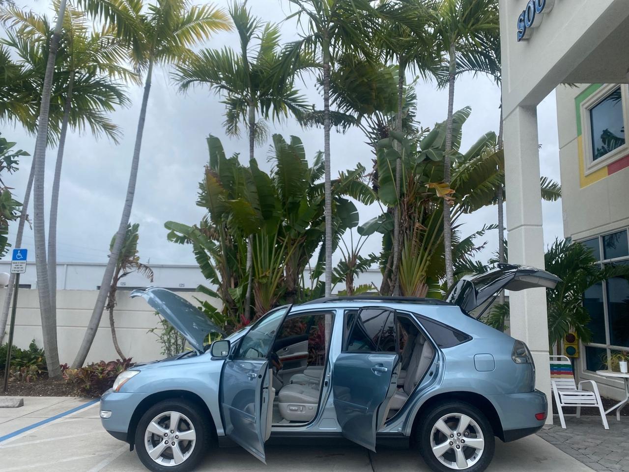 2005 Lexus RX 330 LOW MILES 68,645 1 OWNER Pompano Beach FL