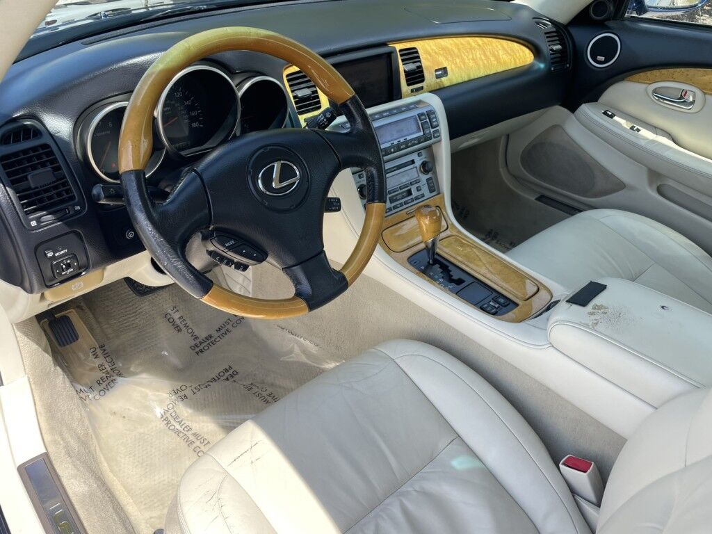 2005 Lexus SC 430 CONVERTIBLE~CLEAN CARFAX~GREAT BEACH CAR~LOW MILES~ONLINE FINANCE AND SHIPPING AVAILABLE!!!! Sarasota FL