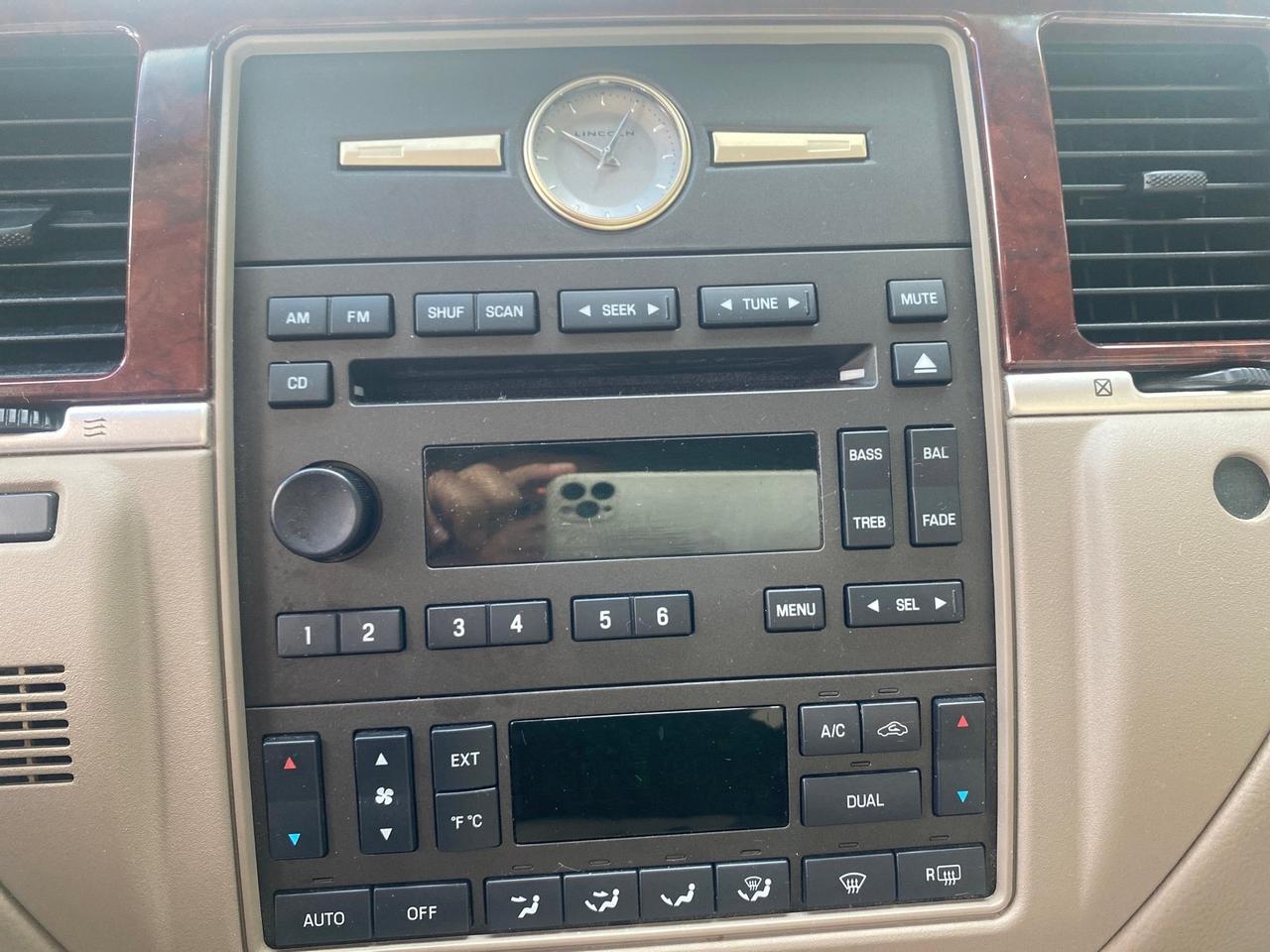 2005 Lincoln Town Car Signature 1 OWNER FL LOW MILES 39,256 Pompano Beach FL