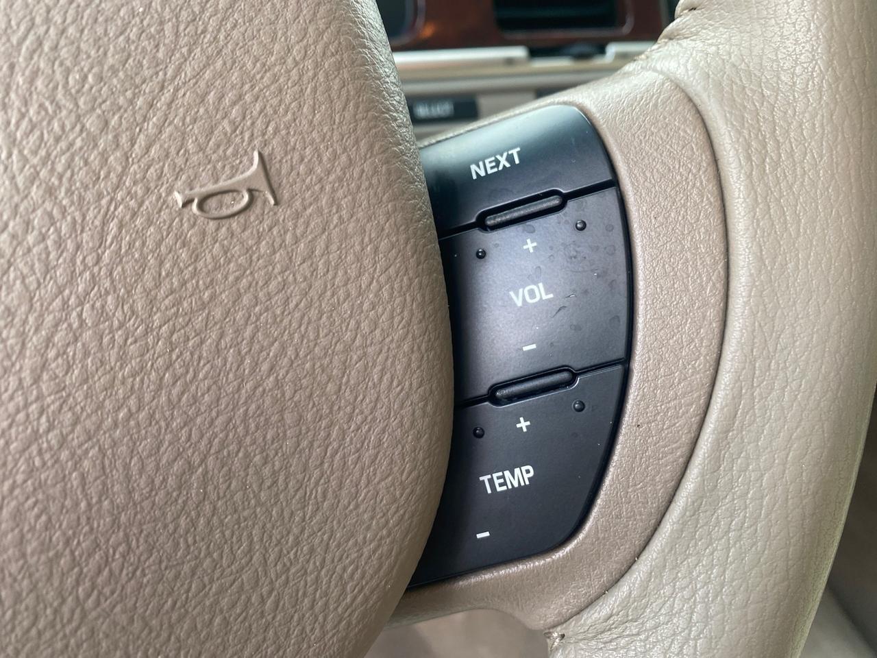 2005 Lincoln Town Car Signature 1 OWNER FL LOW MILES 39,256 Pompano Beach FL