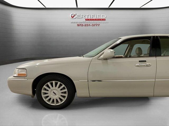 2005 Lincoln Town Car Signature Dallas TX