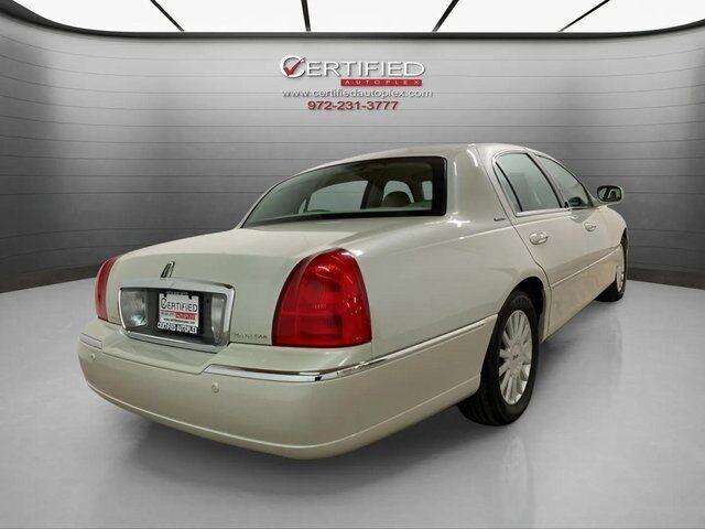 2005 Lincoln Town Car Signature Dallas TX