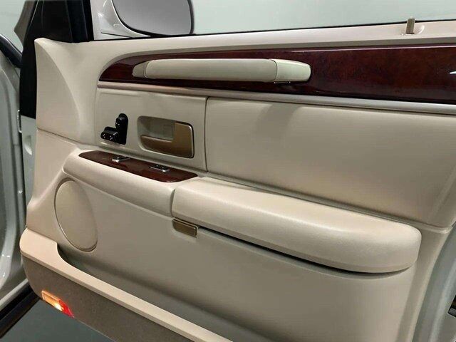 2005 Lincoln Town Car Signature Dallas TX