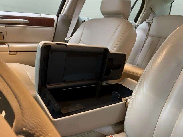 2005 Lincoln Town Car Signature Dallas TX