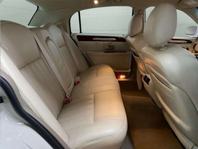 2005 Lincoln Town Car Signature Dallas TX