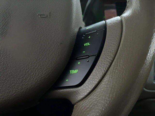 2005 Lincoln Town Car Signature Dallas TX