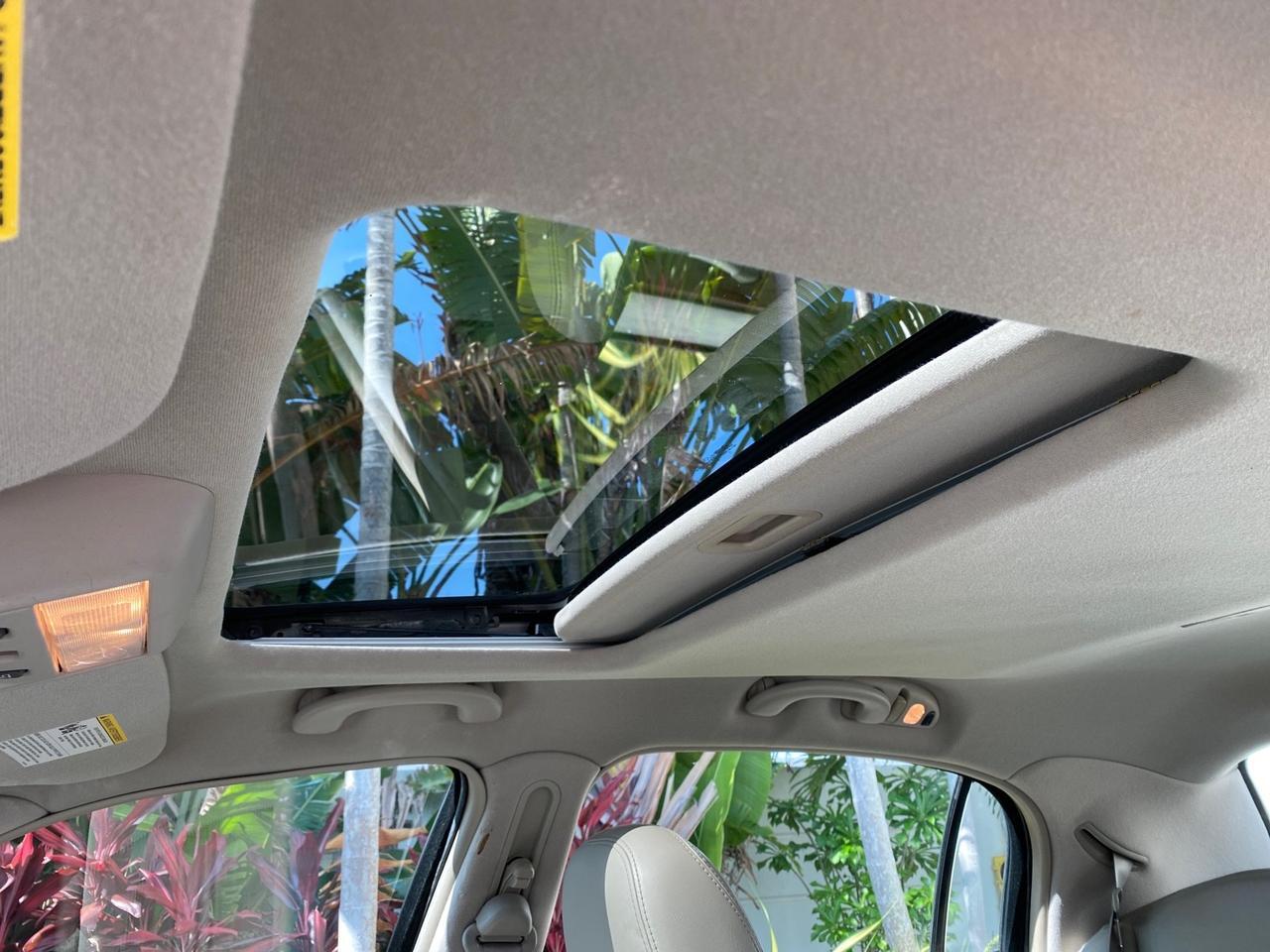 2005 Lincoln Town Car Signature Limited LOW MILES 84,448 Pompano Beach FL
