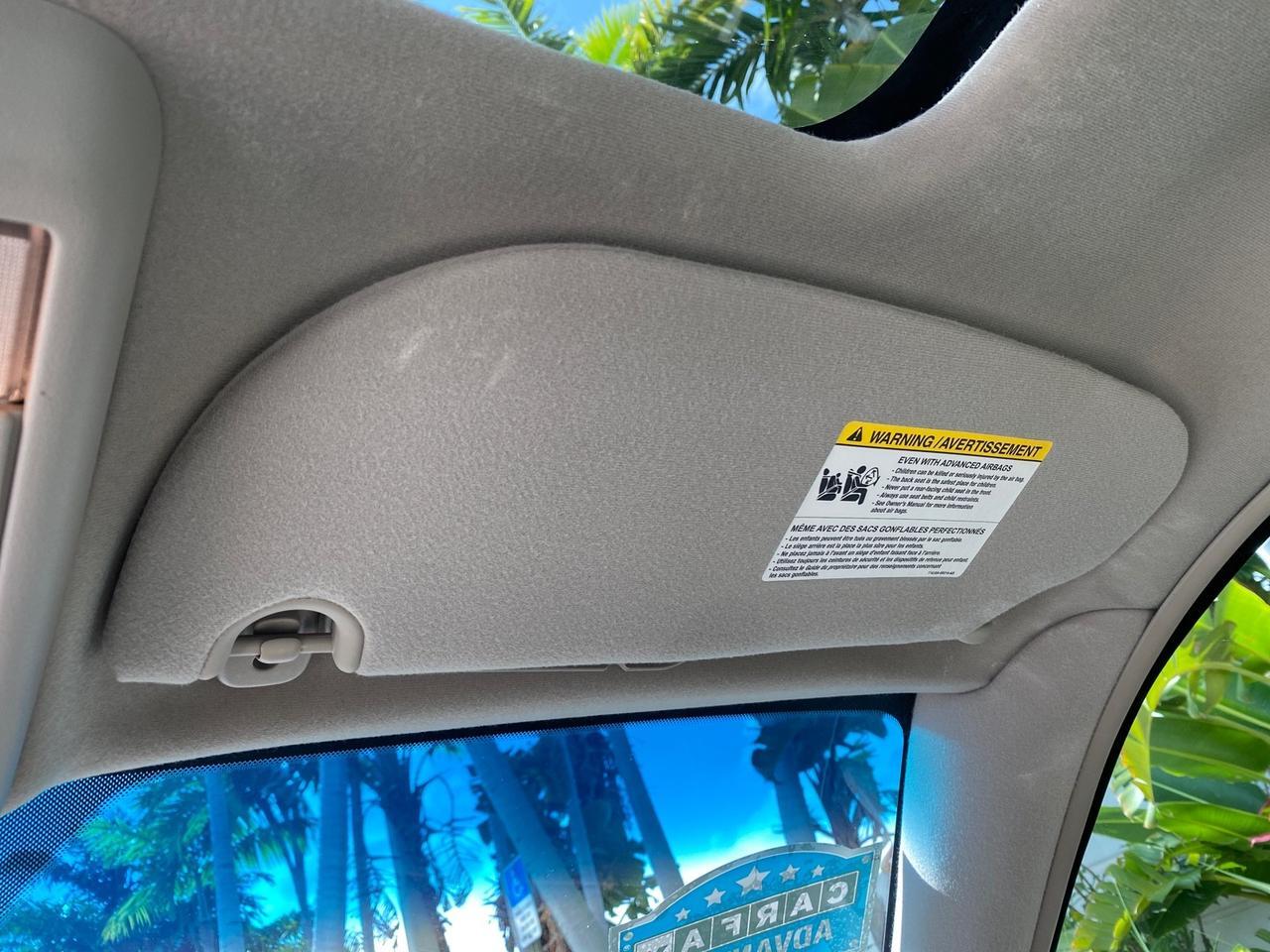 2005 Lincoln Town Car Signature Limited LOW MILES 84,448 Pompano Beach FL