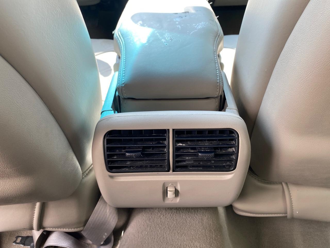 2005 Lincoln Town Car Signature Limited LOW MILES 84,448 Pompano Beach FL