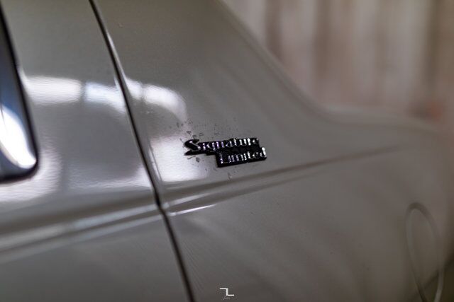 2005 Lincoln Town Car Signature Limited Leather Heated Seats Red Deer AB