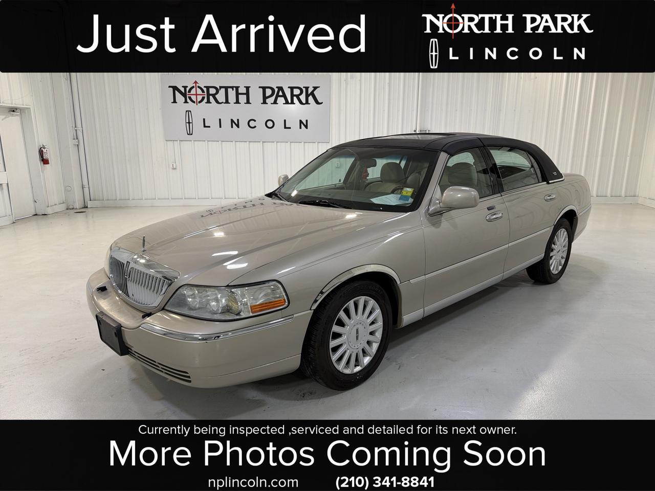 2005 Lincoln Town Car