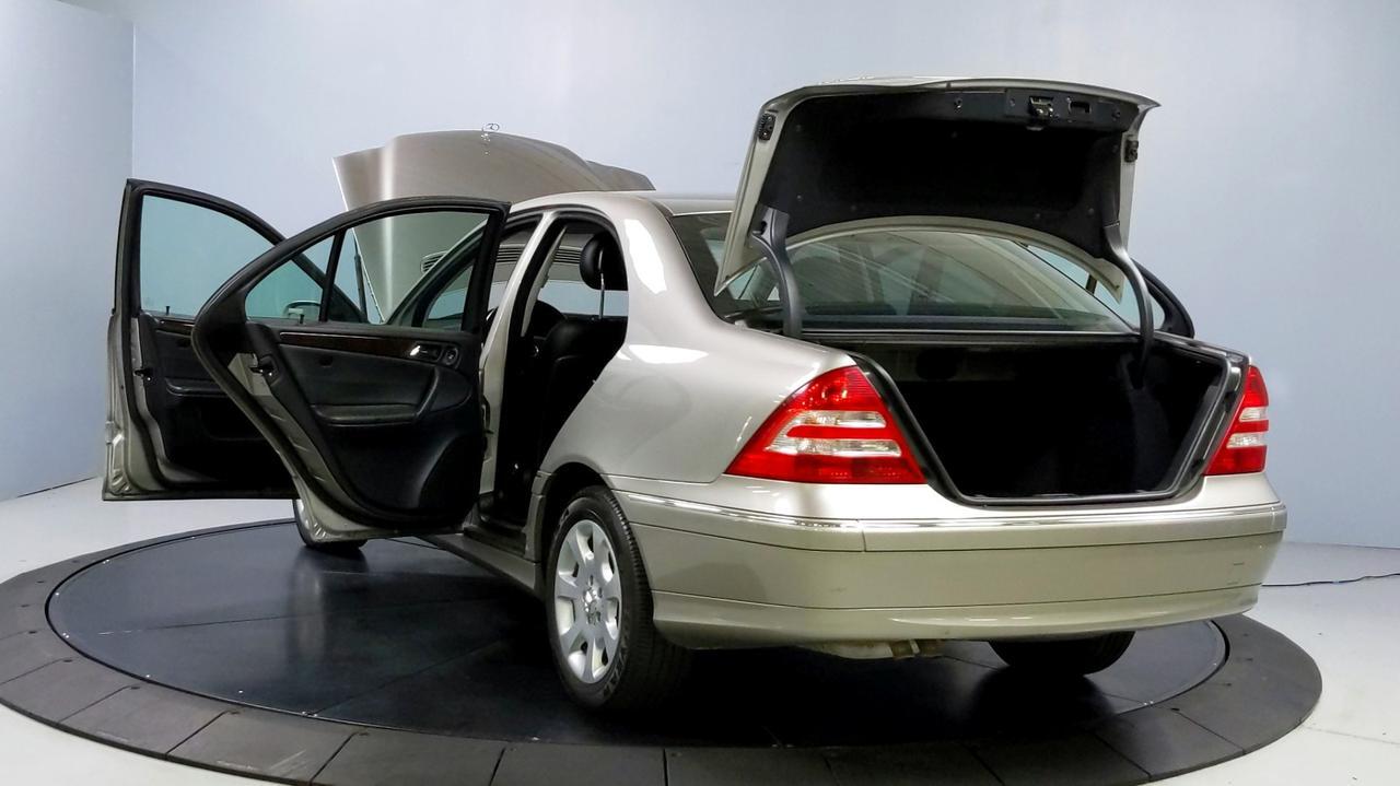 2005 Mercedes-Benz C-Class 3.2L St. Charles  IL