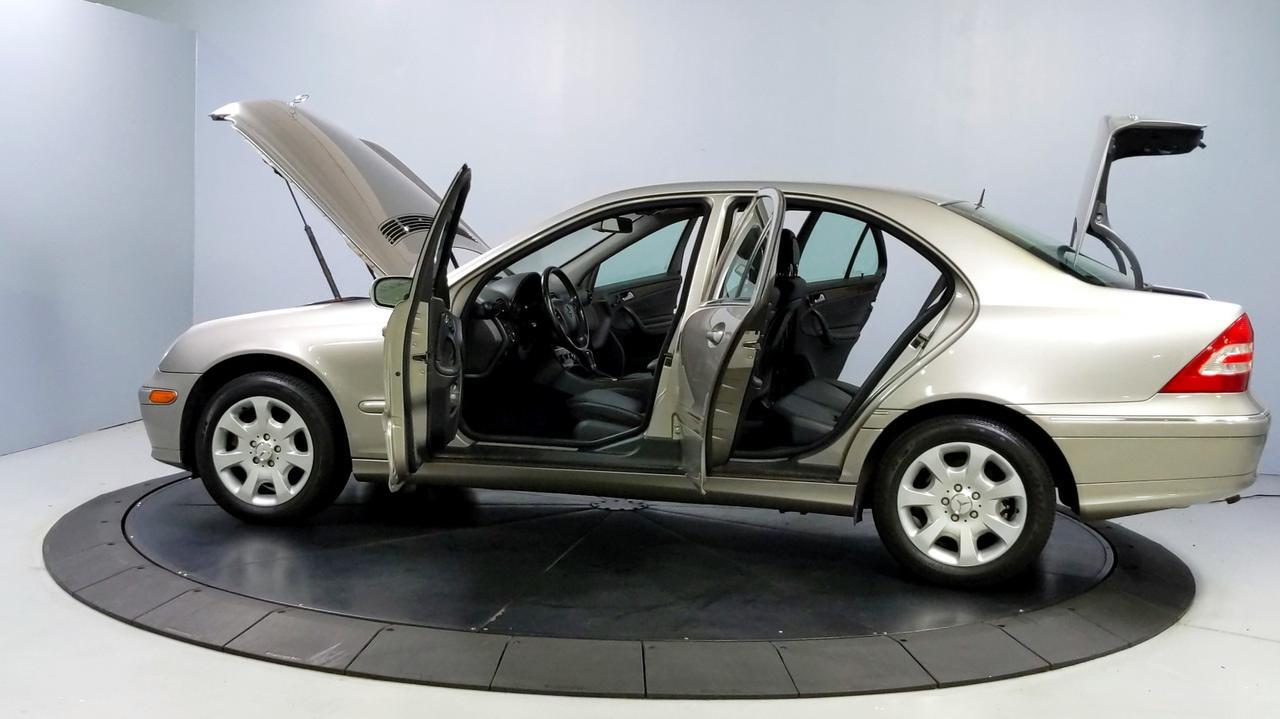2005 Mercedes-Benz C-Class 3.2L St. Charles  IL