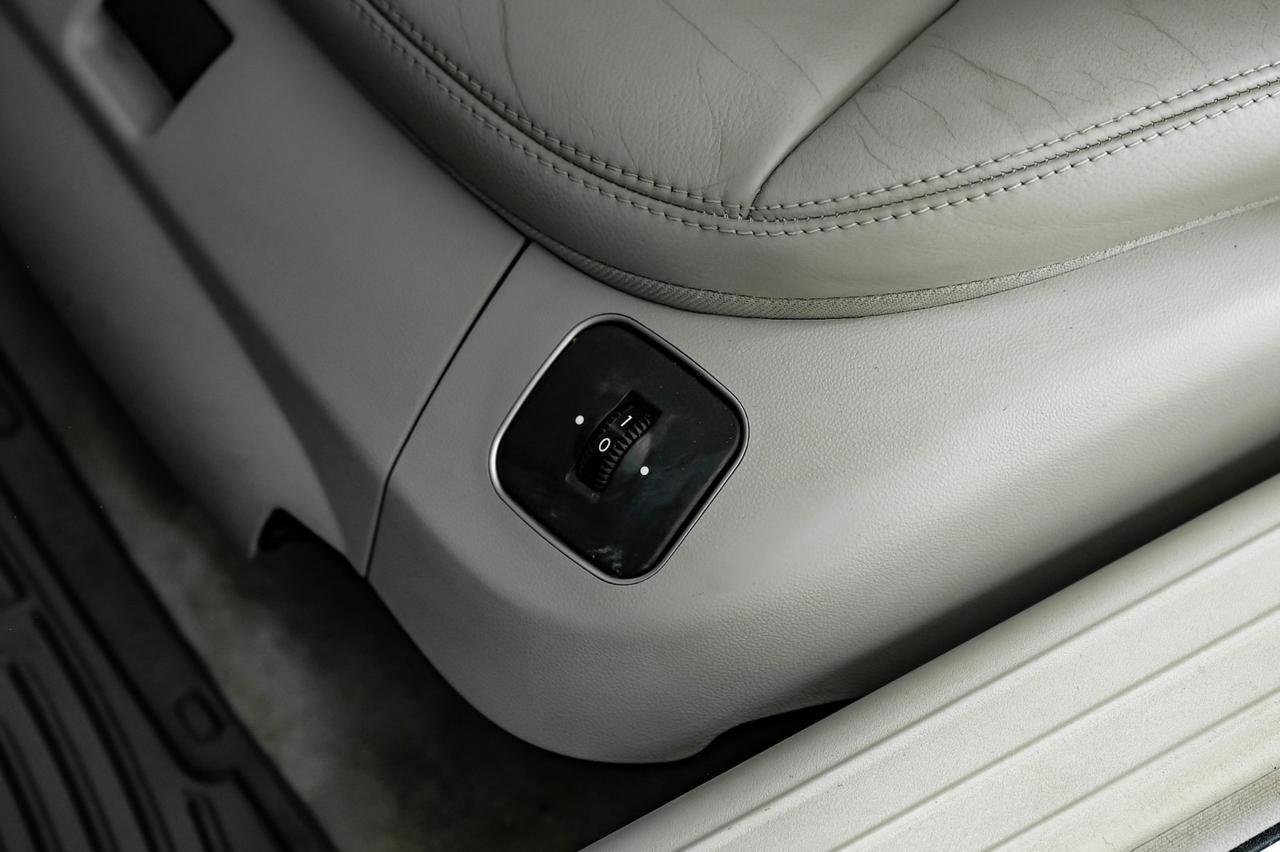 2005 Mercedes-Benz SL 500 NAVIGATION LEATHER HEATED SEATS REAR CAMERA BOSE SOUND DUAL POWE Carrollton TX