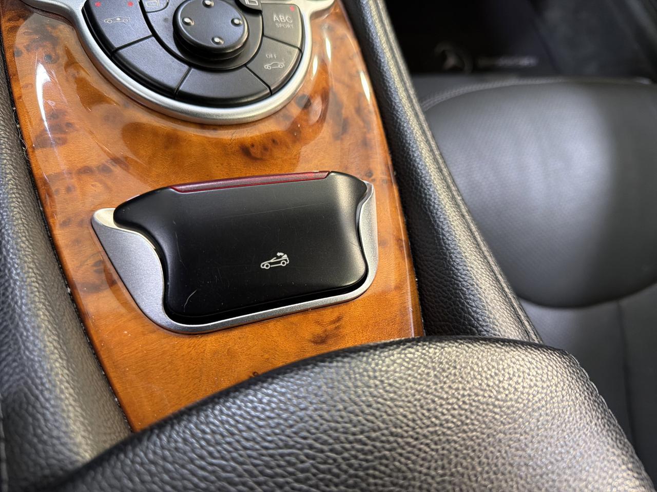 2005 Mercedes-Benz SL-Class 5.0L San Antonio TX