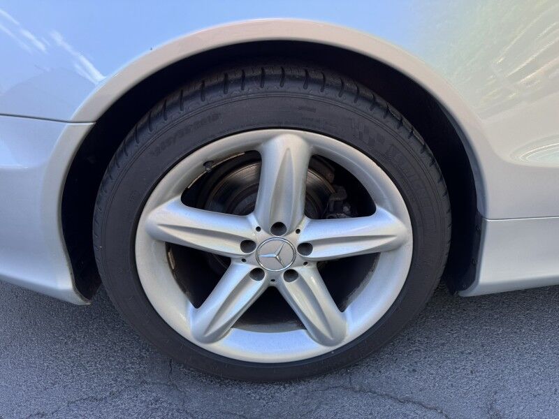 2005 Mercedes-Benz SL-Class 5.0L Willow Grove PA