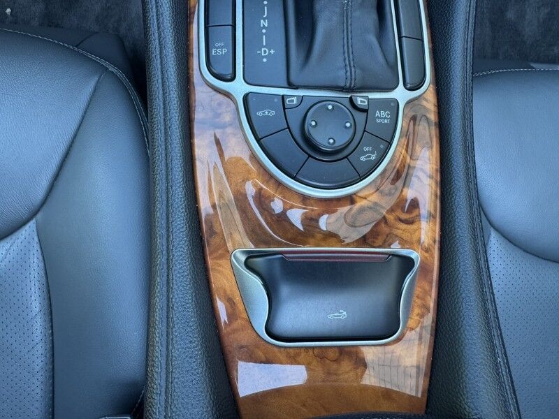 2005 Mercedes-Benz SL-Class 5.0L Willow Grove PA