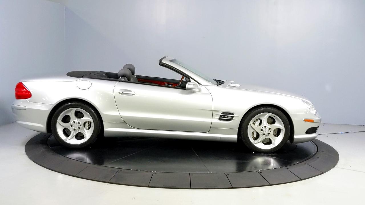 2005 Mercedes-Benz SL-Class 5.5L St. Charles  IL