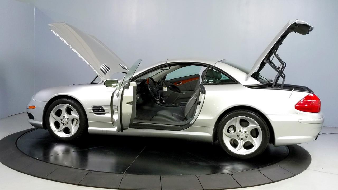 2005 Mercedes-Benz SL-Class 5.5L St. Charles  IL