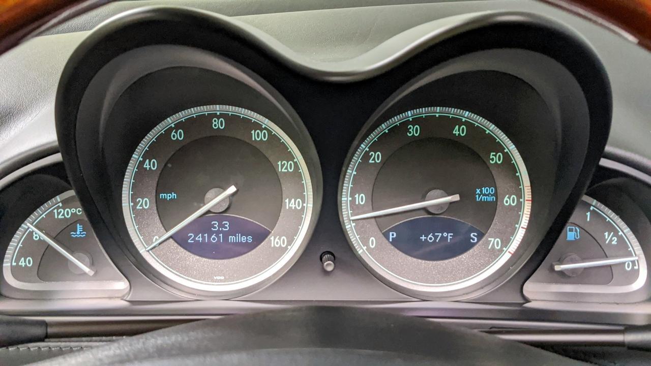 2005 Mercedes-Benz SL-Class 5.5L St. Charles  IL