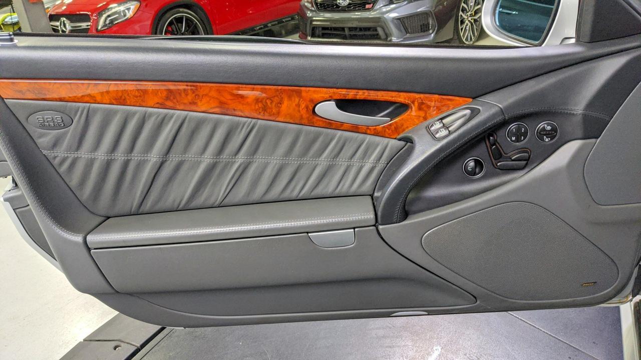2005 Mercedes-Benz SL-Class 5.5L St. Charles  IL