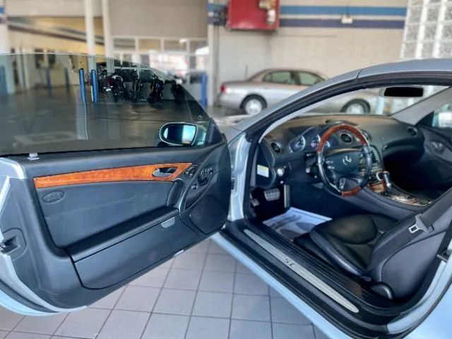 2005 Mercedes-Benz SL-Class SL 500 Roadster 2D Cincinnati OH