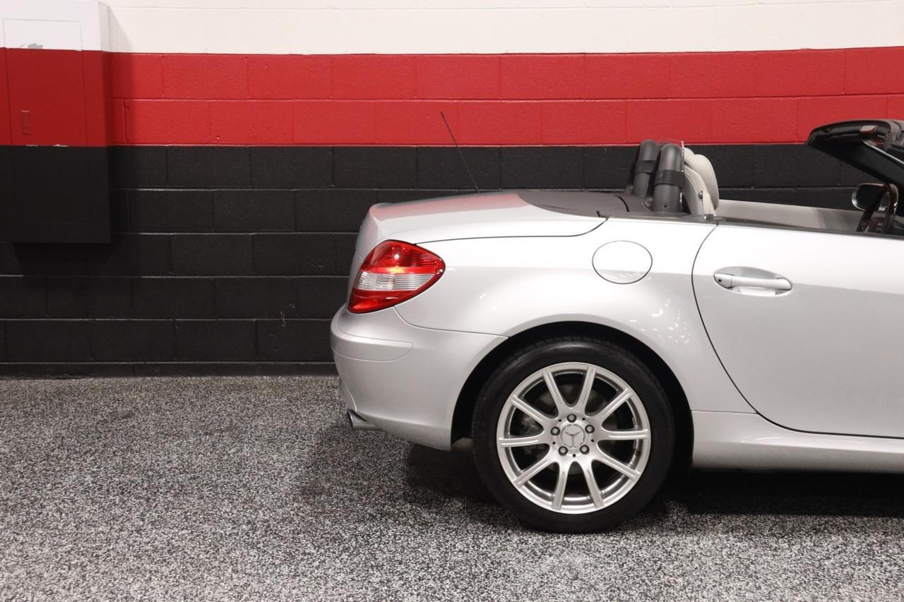 2005 Mercedes-Benz SLK 350 2dr Roadster Skokie IL