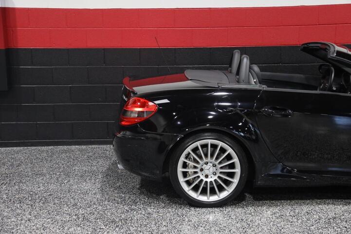2005 Mercedes-Benz SLK 55 AMG 2dr Roadster Chicago IL