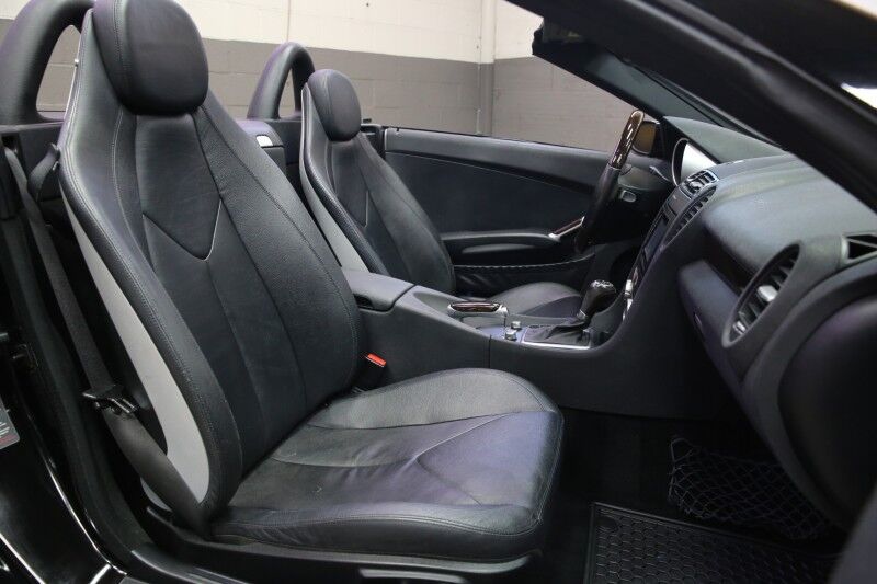 2005 Mercedes-Benz SLK-Class Plainview NY