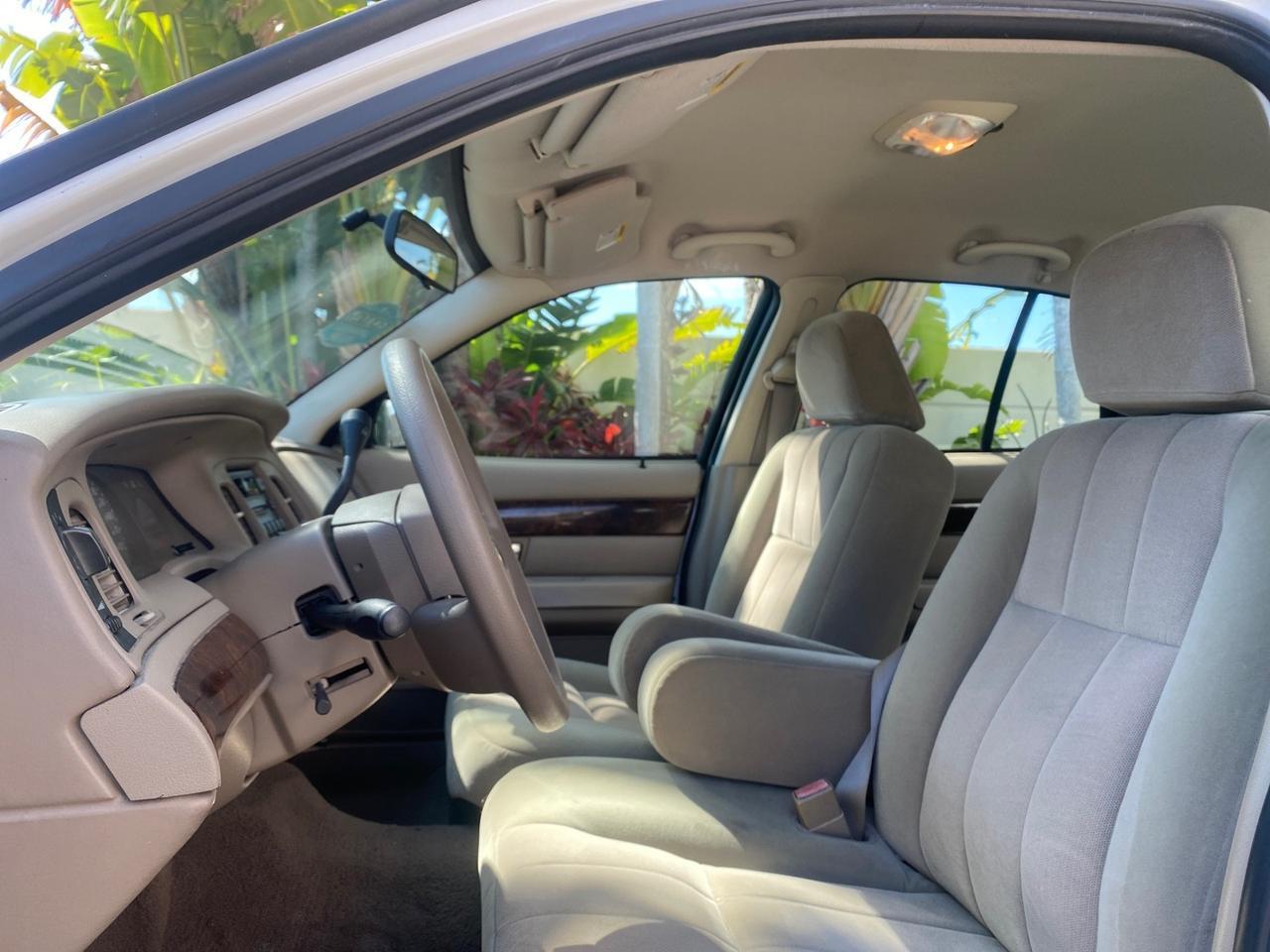 2005 Mercury Grand Marquis GS LOW MILES 49,348 Pompano Beach FL