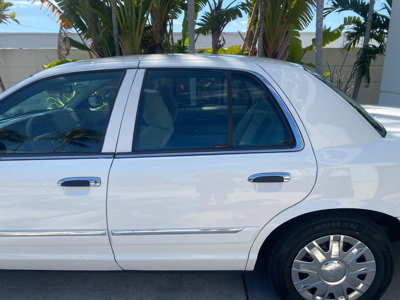 2005 Mercury Grand Marquis GS LOW MILES 49,348 Pompano Beach FL