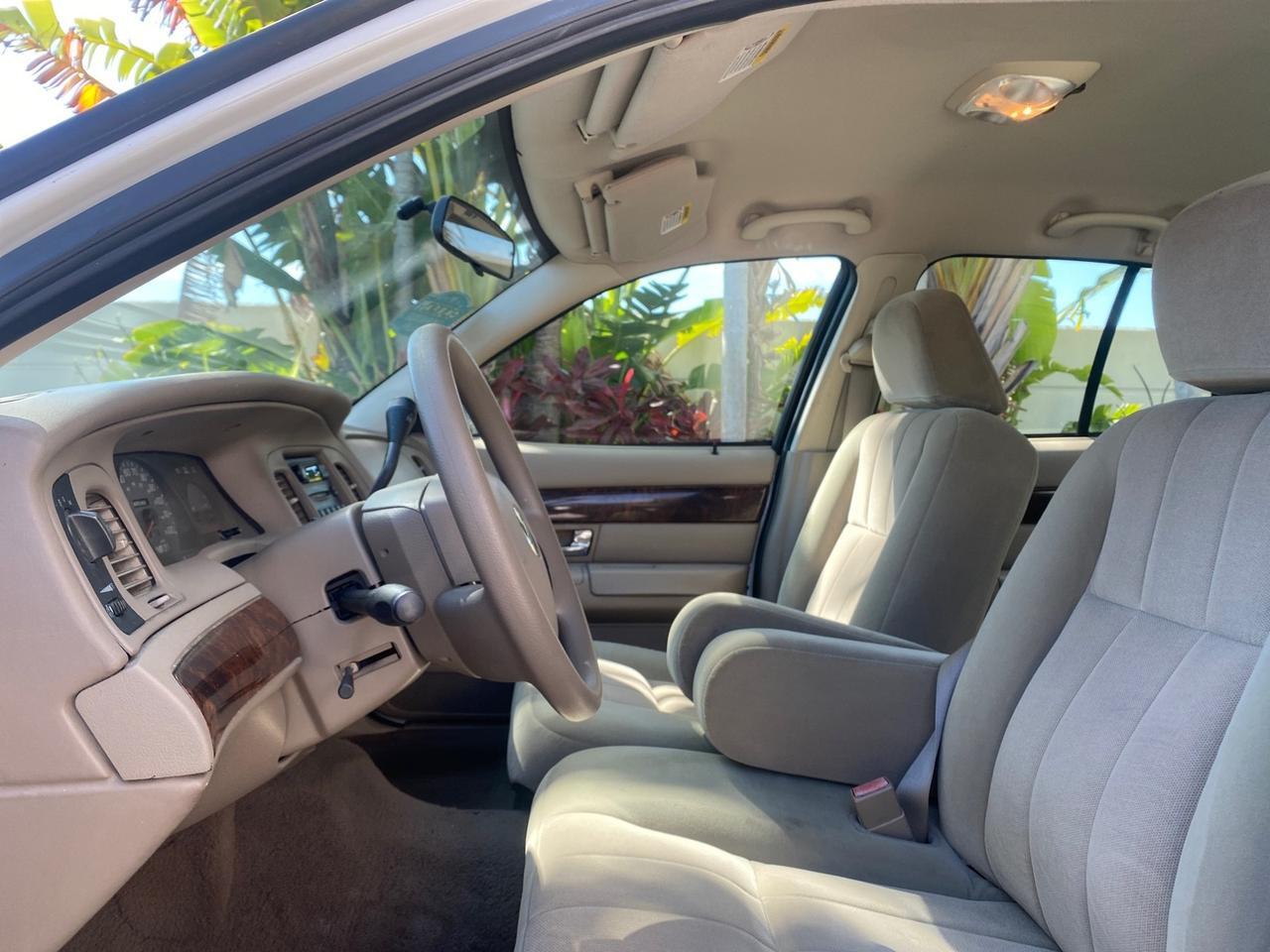 2005 Mercury Grand Marquis GS LOW MILES 49,348 Pompano Beach FL