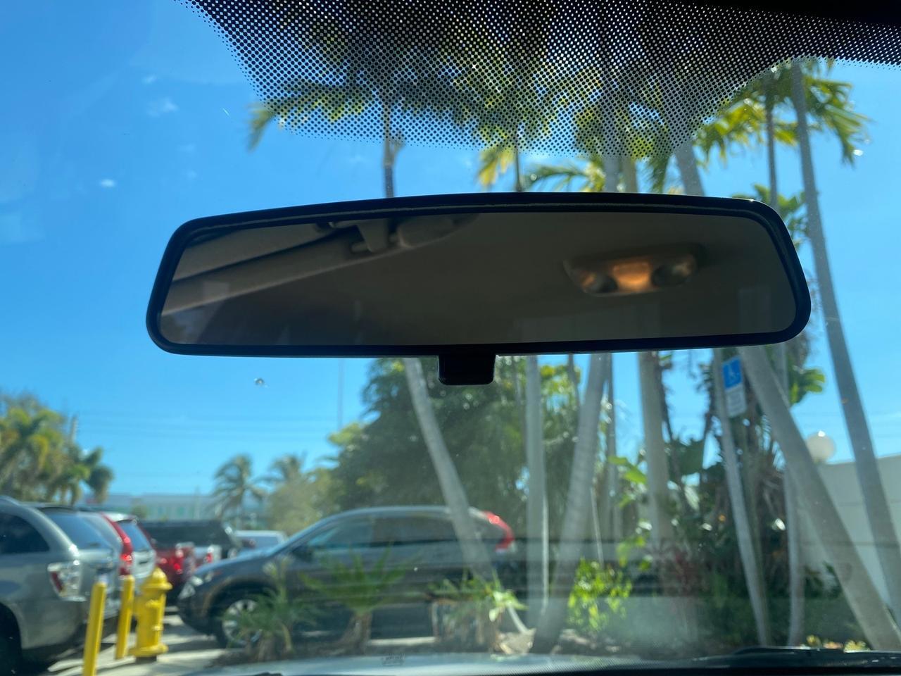 2005 Mercury Grand Marquis GS LOW MILES 49,348 Pompano Beach FL