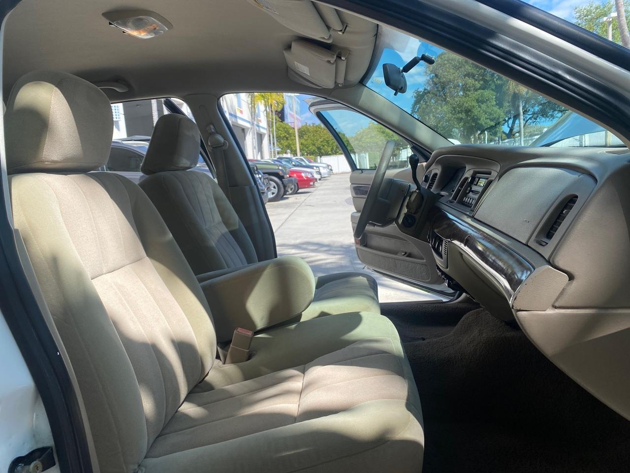 2005 Mercury Grand Marquis GS LOW MILES 49,348 Pompano Beach FL