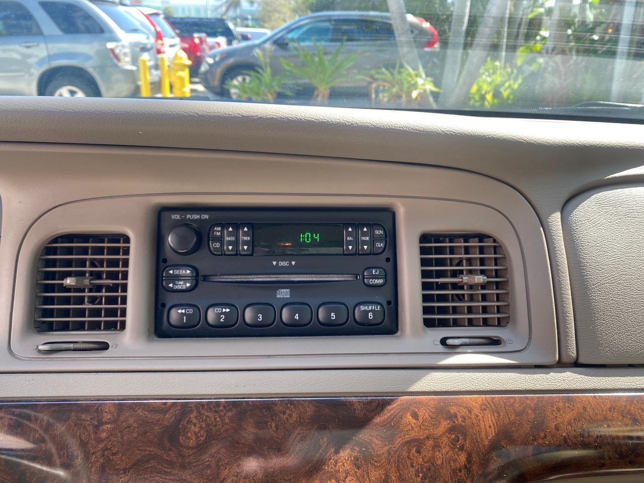 2005 Mercury Grand Marquis GS LOW MILES 49,348 Pompano Beach FL