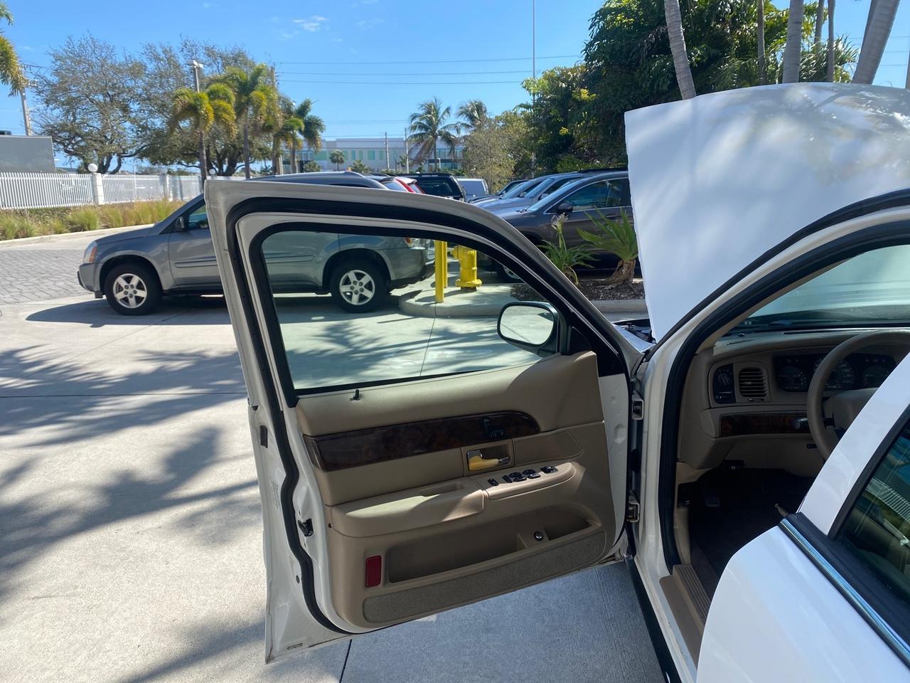 2005 Mercury Grand Marquis GS LOW MILES 49,348 Pompano Beach FL