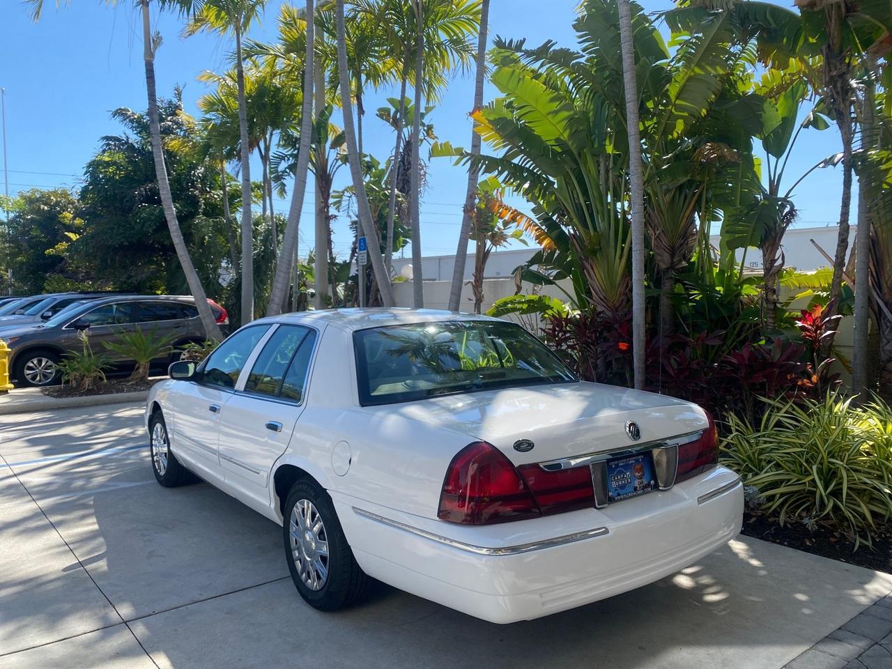 2005 Mercury Grand Marquis GS LOW MILES 49,348 Pompano Beach FL