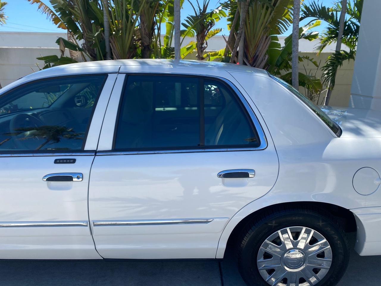 2005 Mercury Grand Marquis GS LOW MILES 62,190 Pompano Beach FL