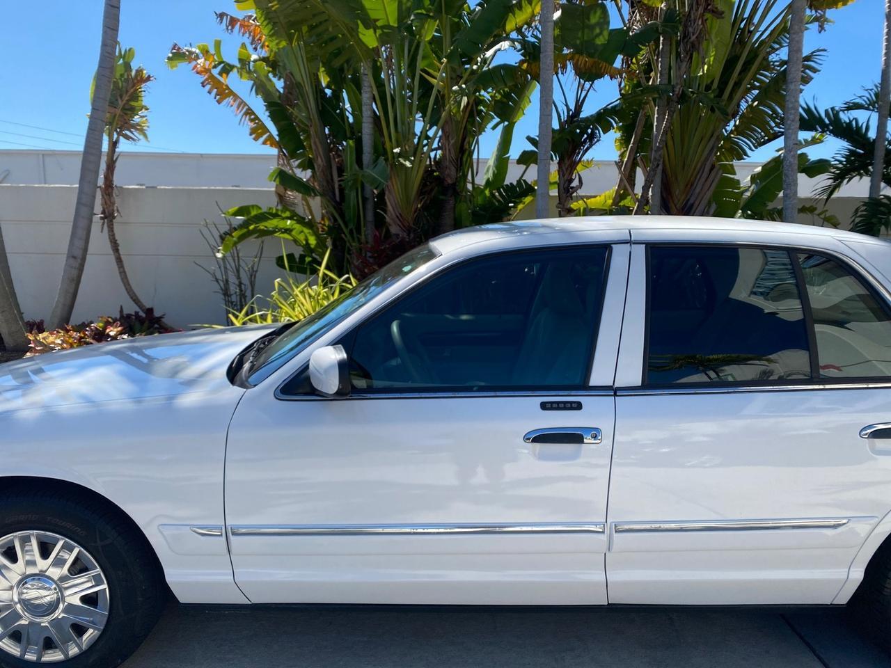 2005 Mercury Grand Marquis GS LOW MILES 62,190 Pompano Beach FL