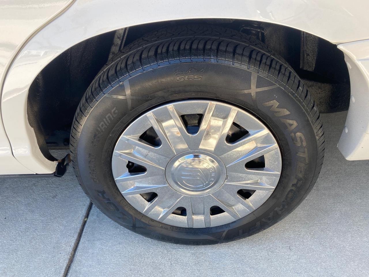 2005 Mercury Grand Marquis GS LOW MILES 62,190 Pompano Beach FL