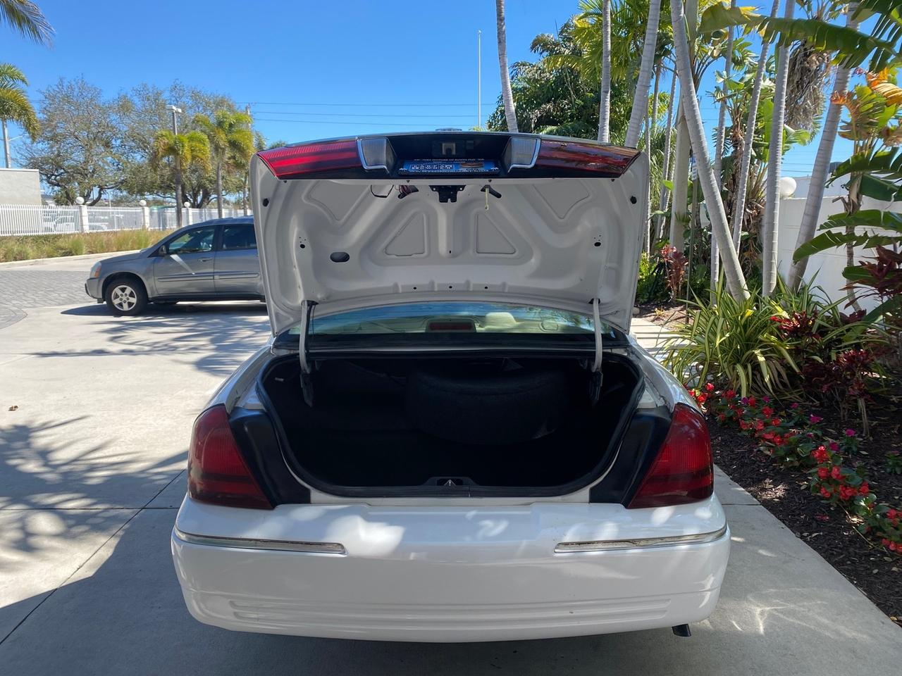 2005 Mercury Grand Marquis GS LOW MILES 62,190 Pompano Beach FL
