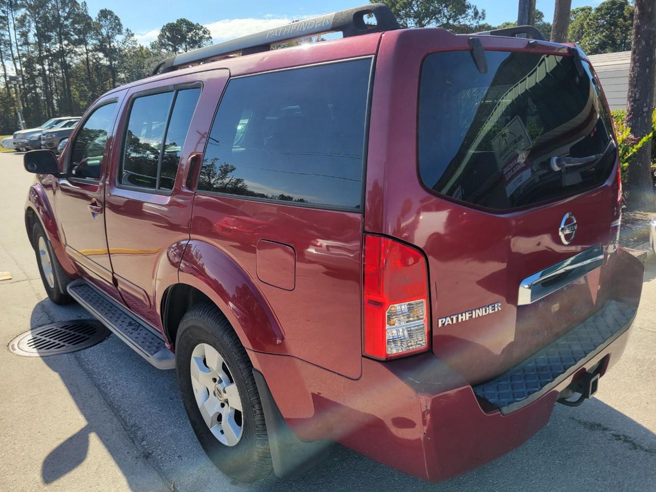 2005 Nissan Pathfinder SE