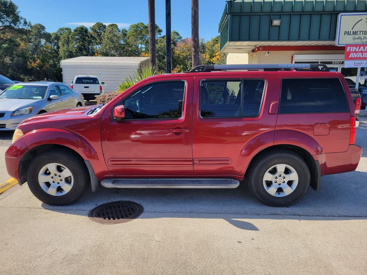 2005 Nissan Pathfinder SE