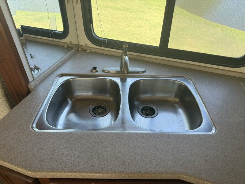 2005 Other FLEETWOOD MOTORHOME Collinsville OK