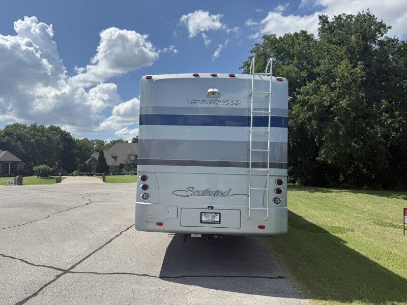 2005 Other FLEETWOOD MOTORHOME Collinsville OK